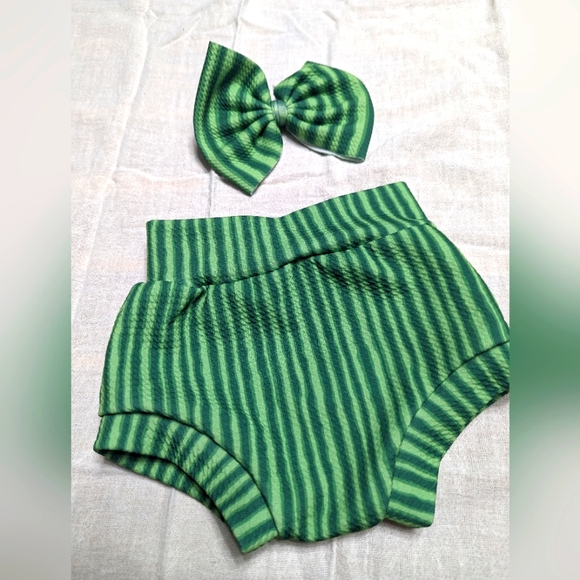 Bow & Bummies set - Picture 1 of 1